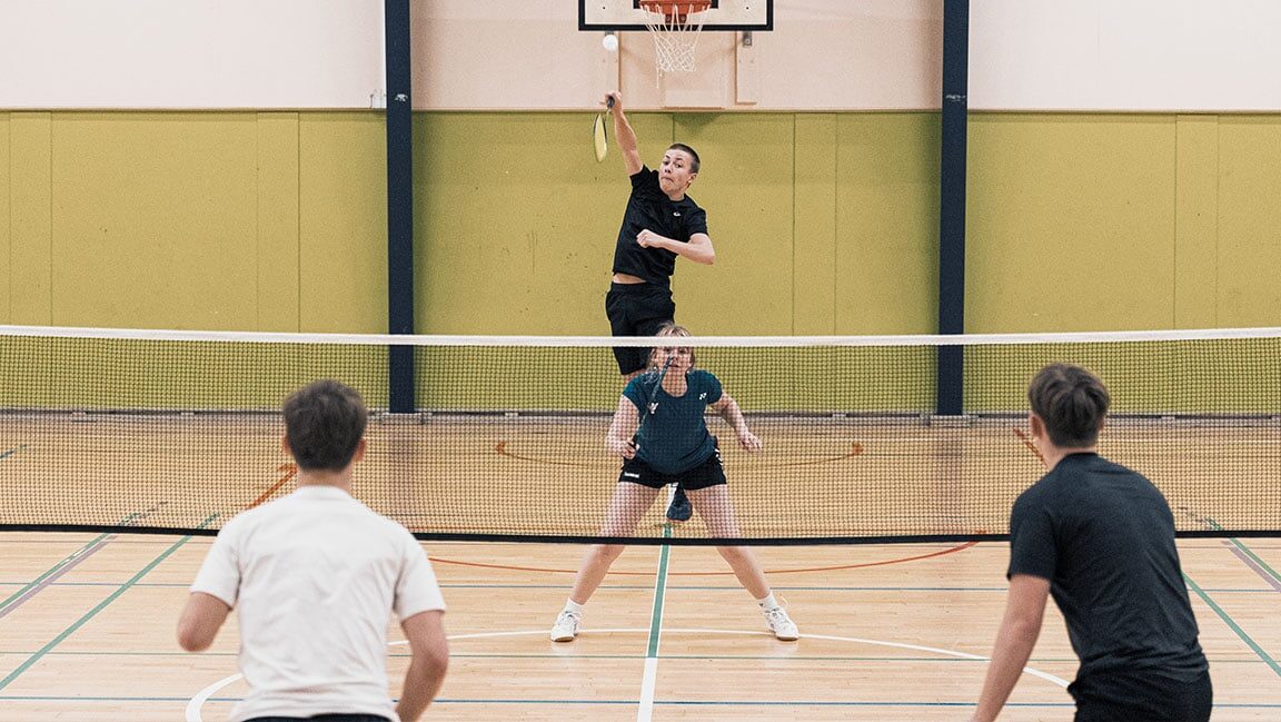 Badminton